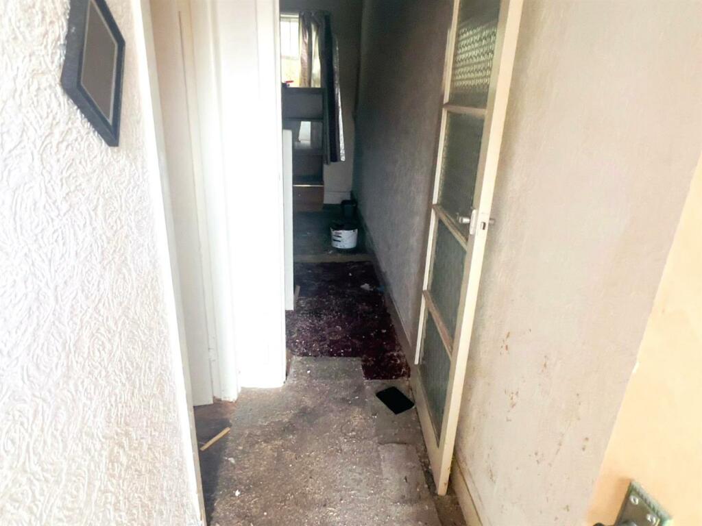 WhatsApp Image 2024-10-16 at 14.23.28 (2).jpeg