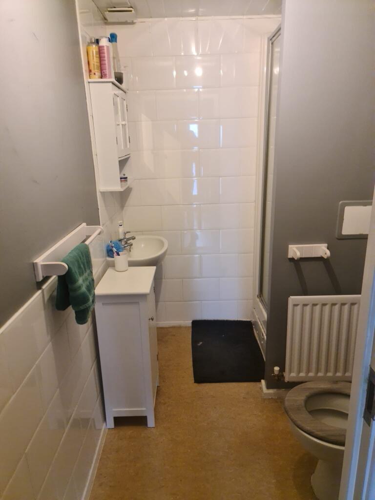 1f38ea79-c49f-475c-b198-3f6e5551752f