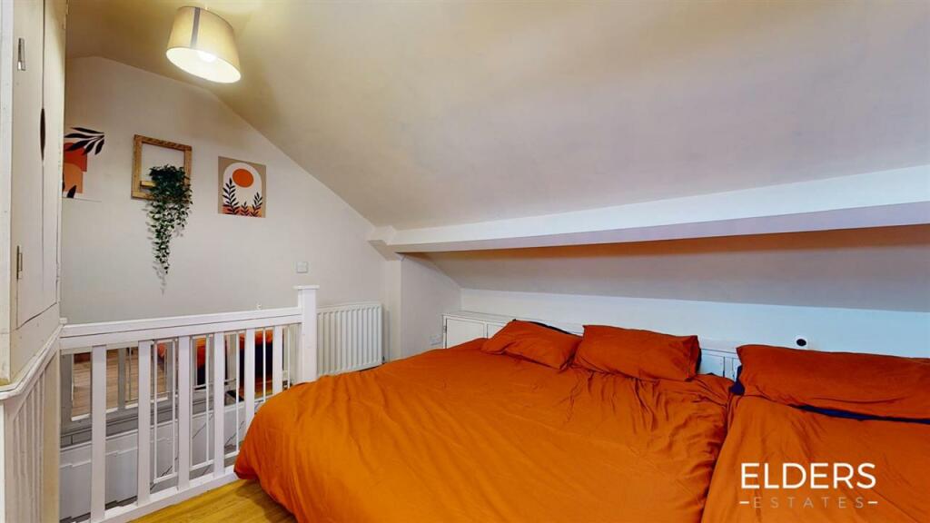 LOFT ROOM