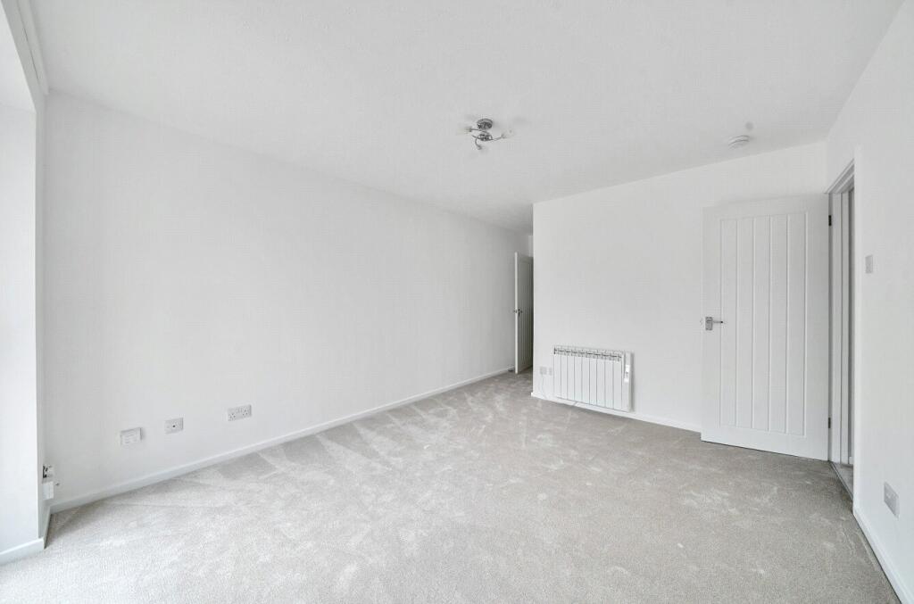 1309760-6-684aac8...