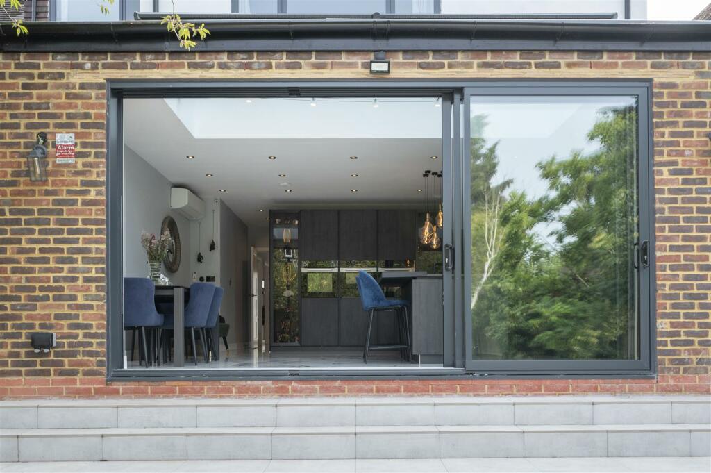 34 Holland Avenue,27.jpg