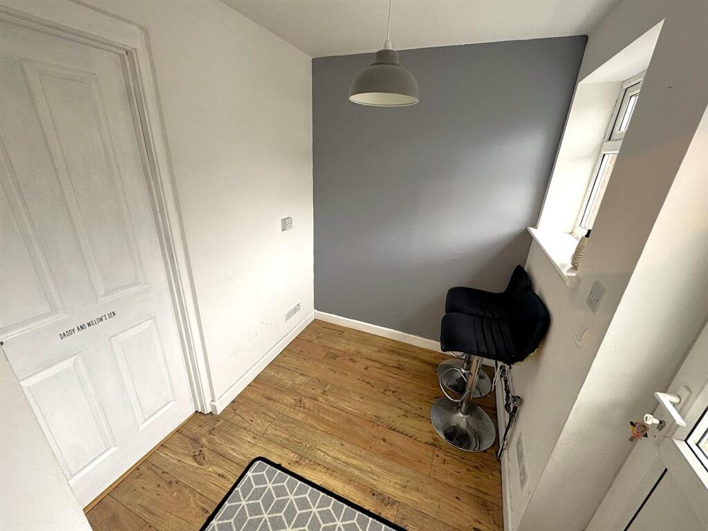 thumbnail_image2 (4).jpg