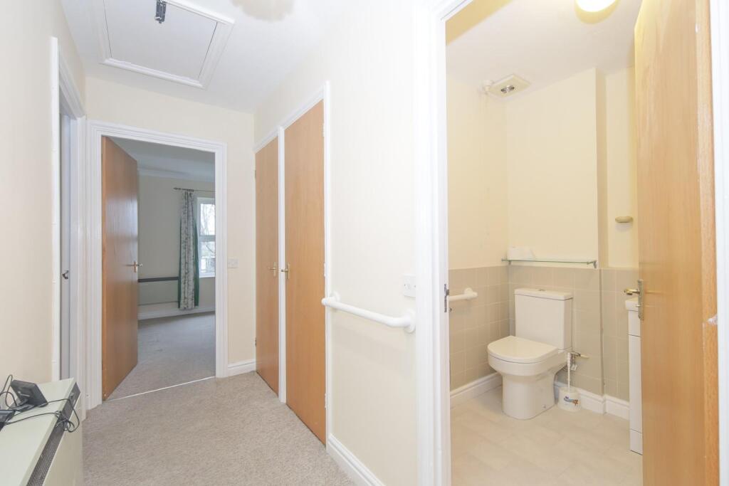 50 Oakfield House CV32-11.jpg