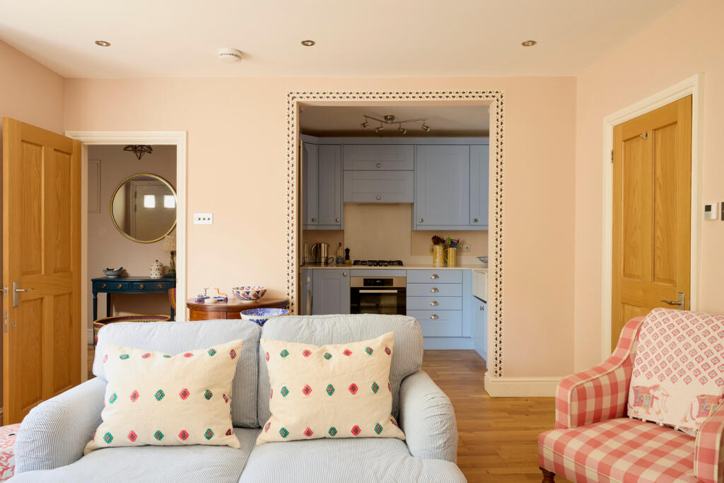 304399 - INIGO_GUNTERSTONE ROAD_06.JPG