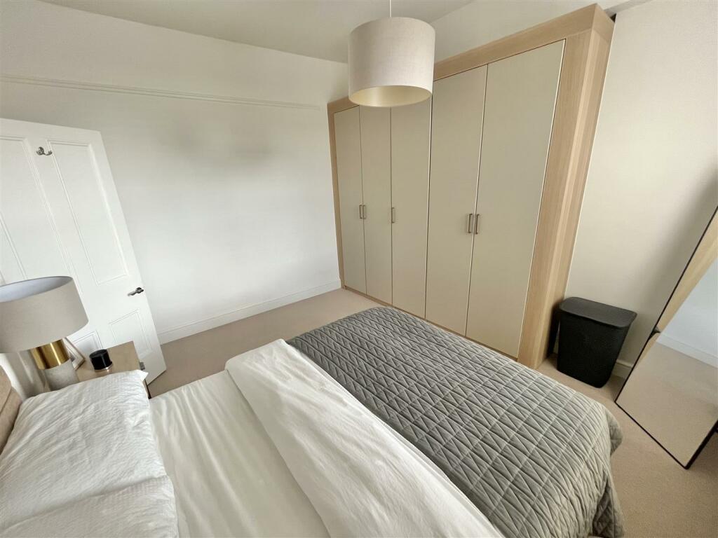 Bedroom 2 Aspect 2.jpg