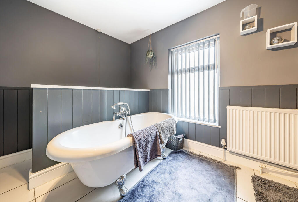 1291046-5-682cc24...