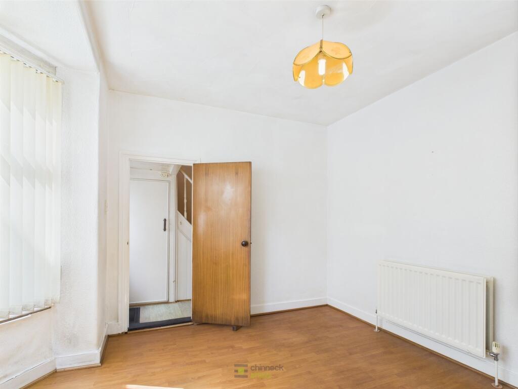 2nd Living Room