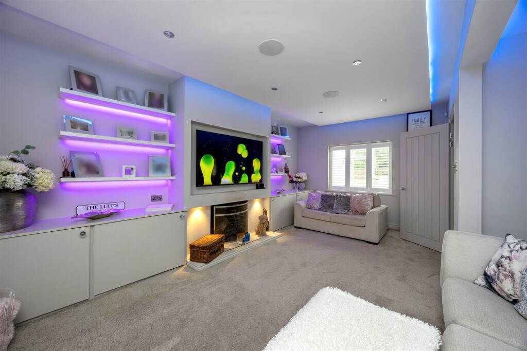 Offington Avenue, 85-019.jpg