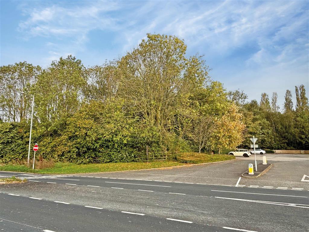 Blackpool Road, Lea, PRESTON