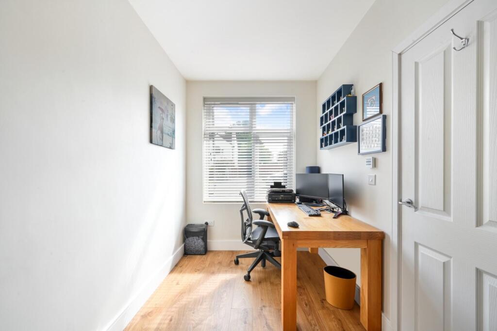 TATTENHAM GROVE (9).jpg