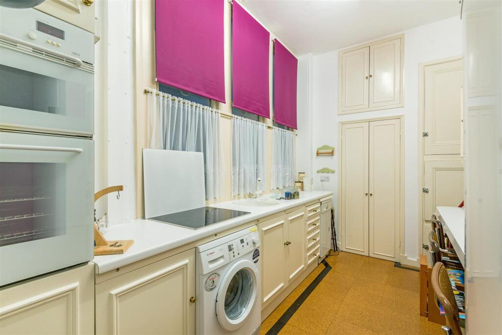 Kitchen.jpg