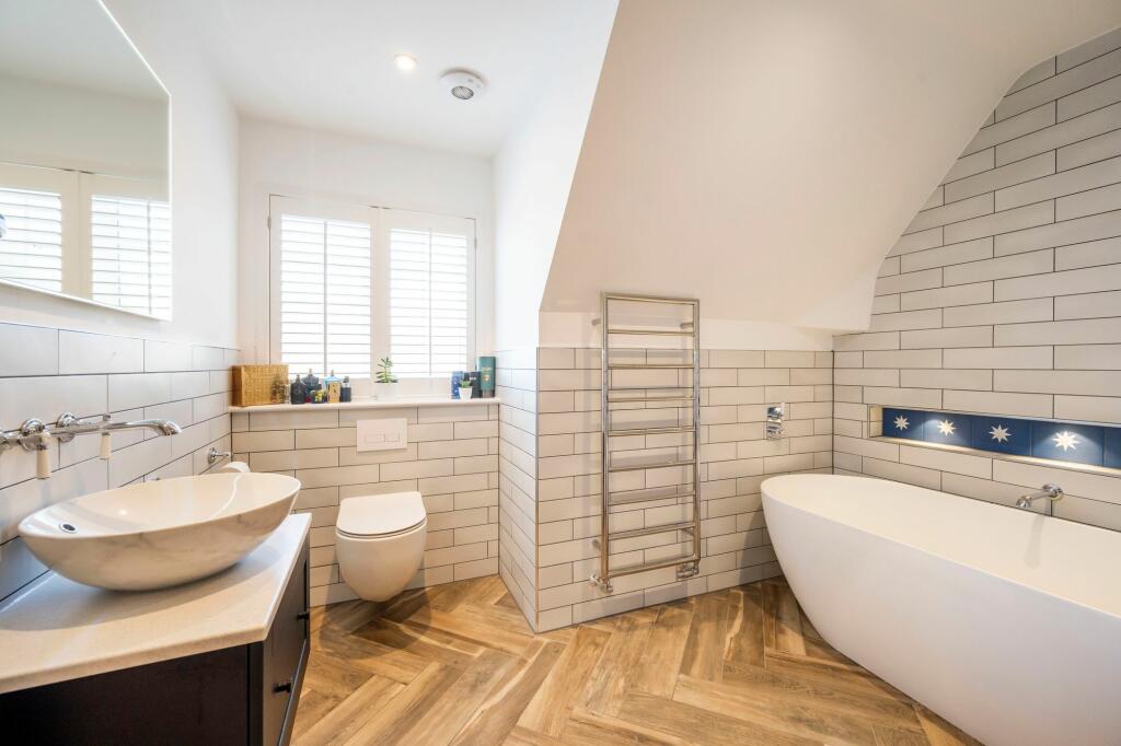 En suite Bathroom