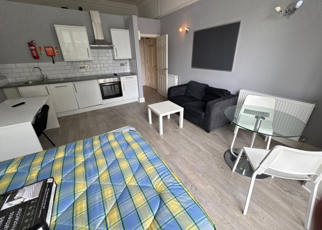 Studio5169bWhiteladi-Loungelivingare-15552256-81-0