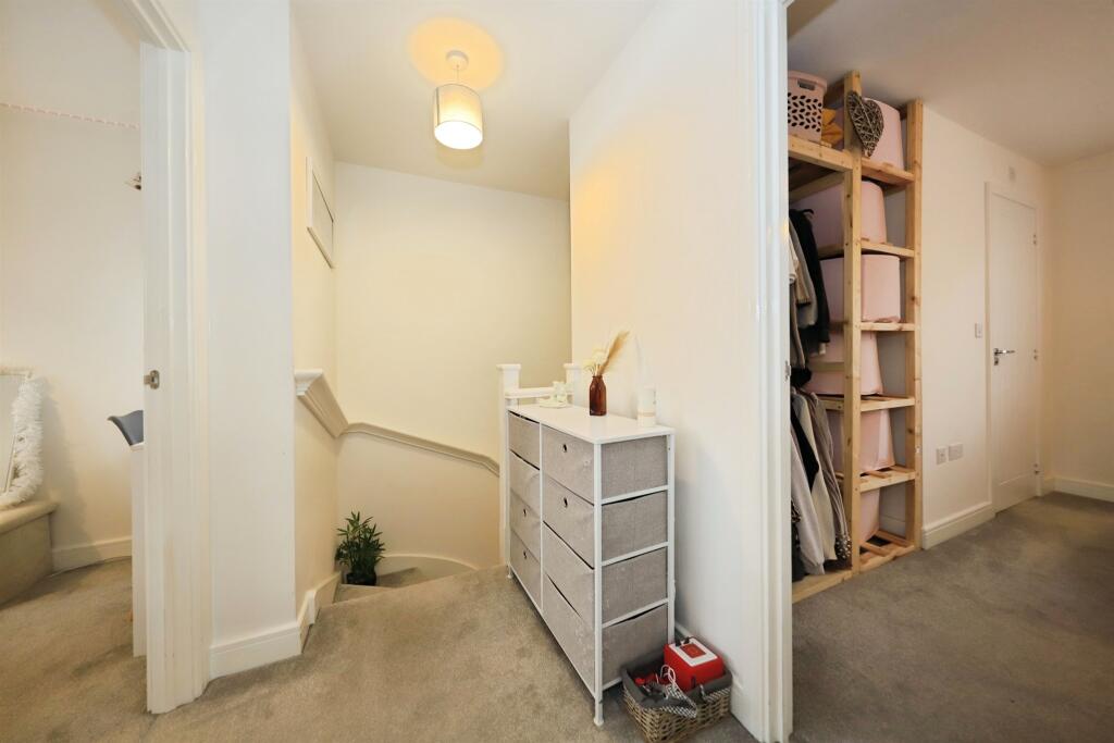 Black Pear Drive, Stourport-On-Severn