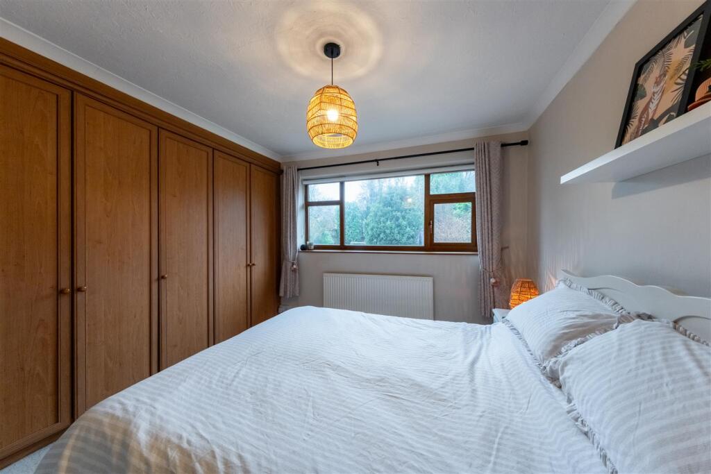 57 Oathills Drive-021.jpg