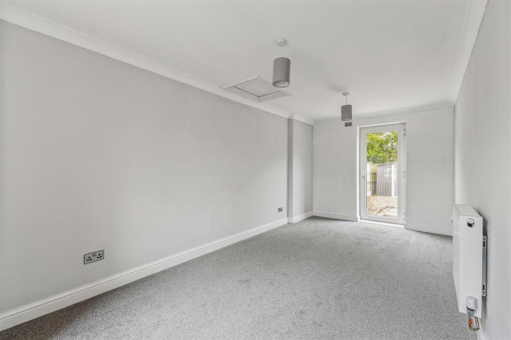 Sitting Room.jpg