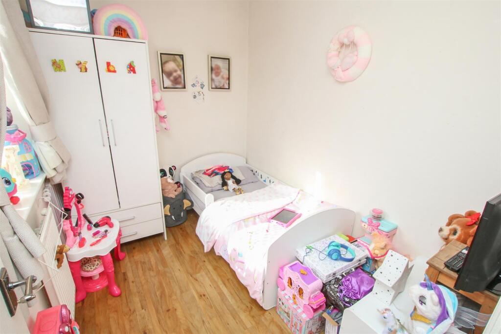 BEDROOM 3
