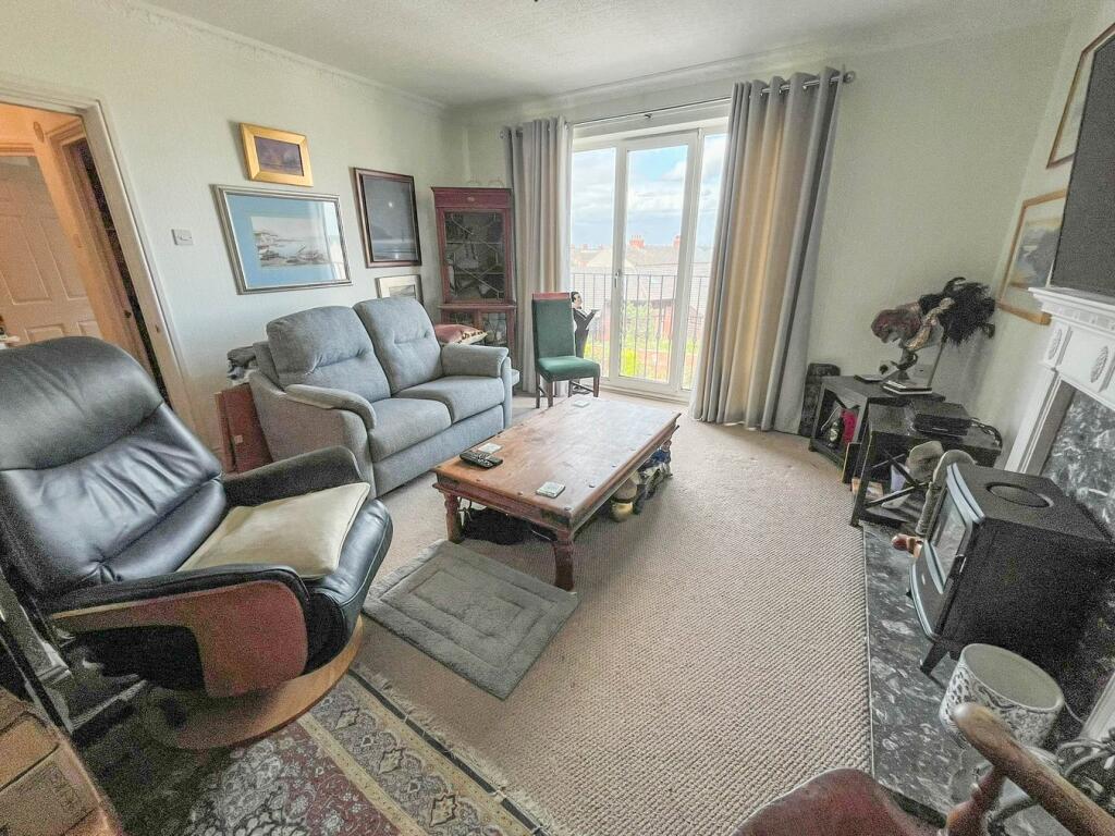 Hanover Gardens, Albert Street, Rugby, CV21