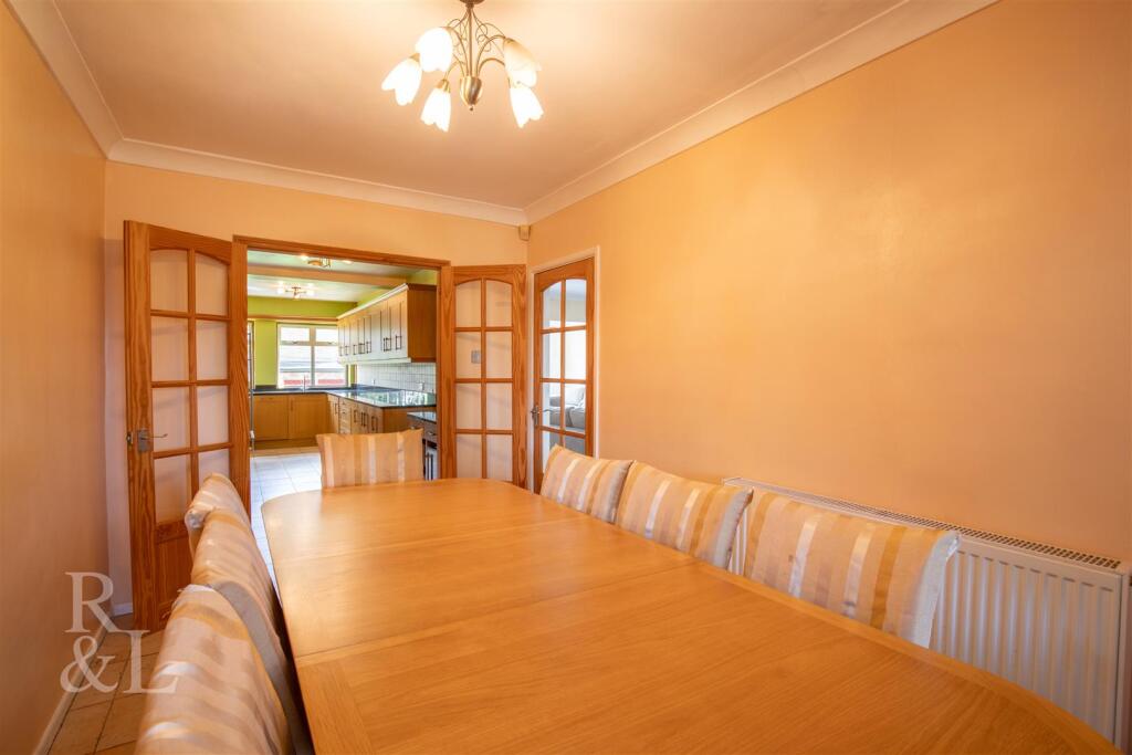 21 Coton Road (13).jpg