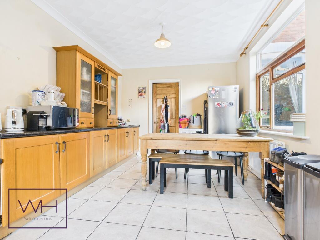 CAM03785G0-PR0217-ST