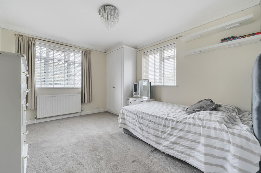 1336883-29-68a5c2...