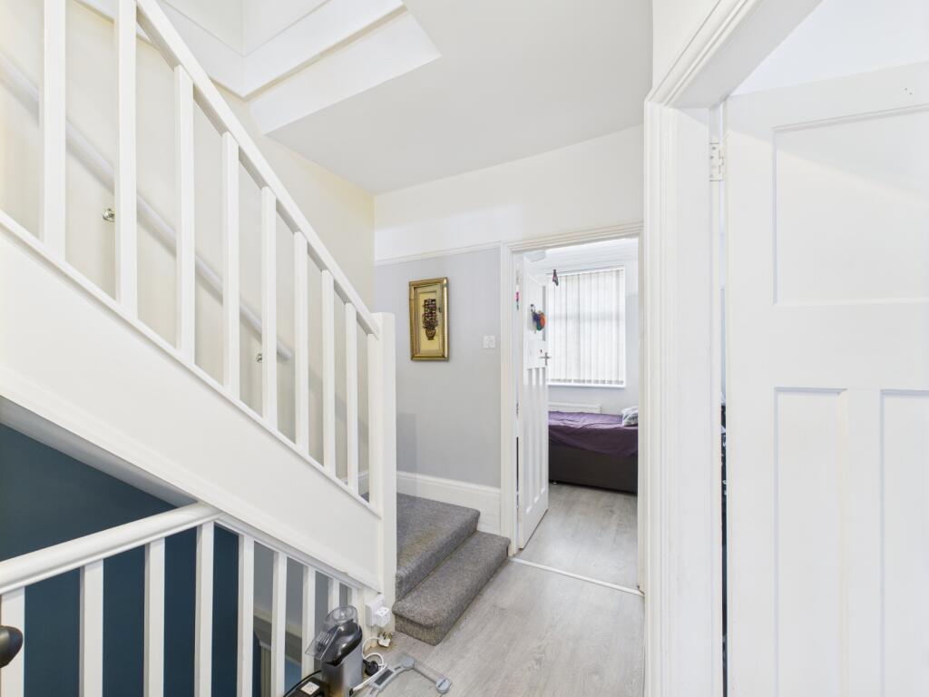 CAM02023G0-PR0146-STILL010