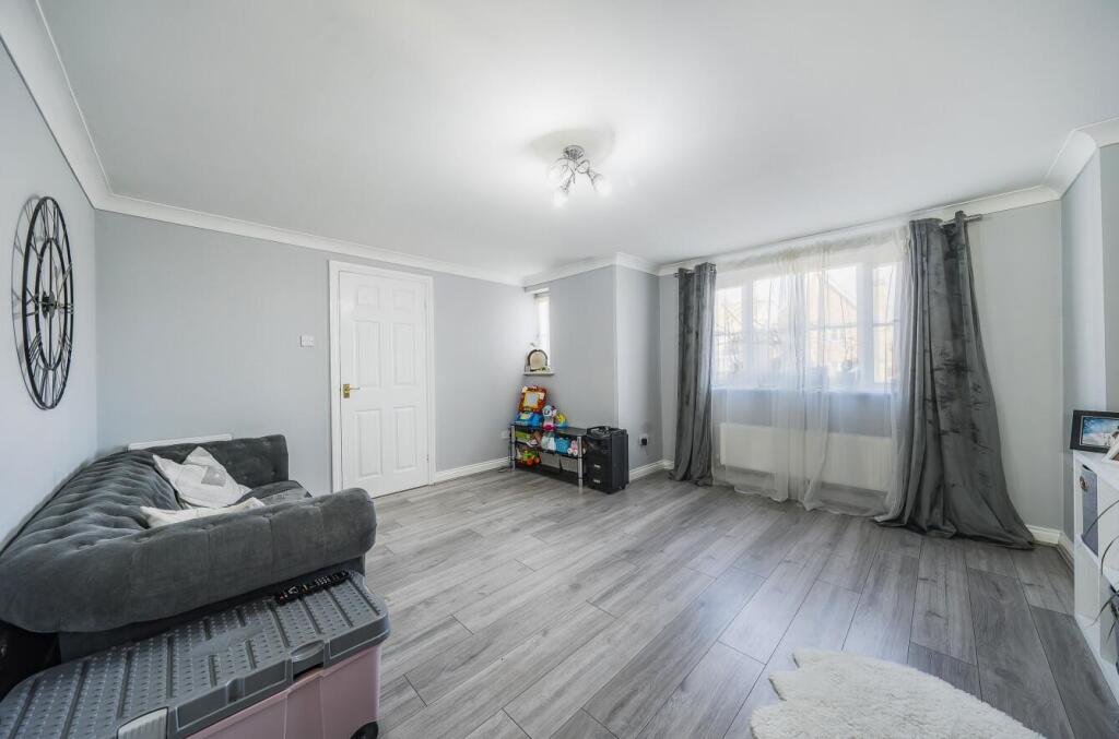 27 Dewar Drive