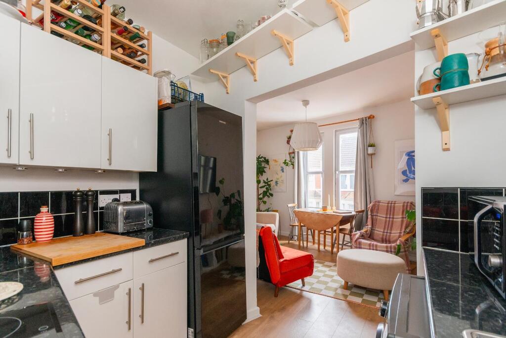 1B7R4BR - Kitchen B.jpg