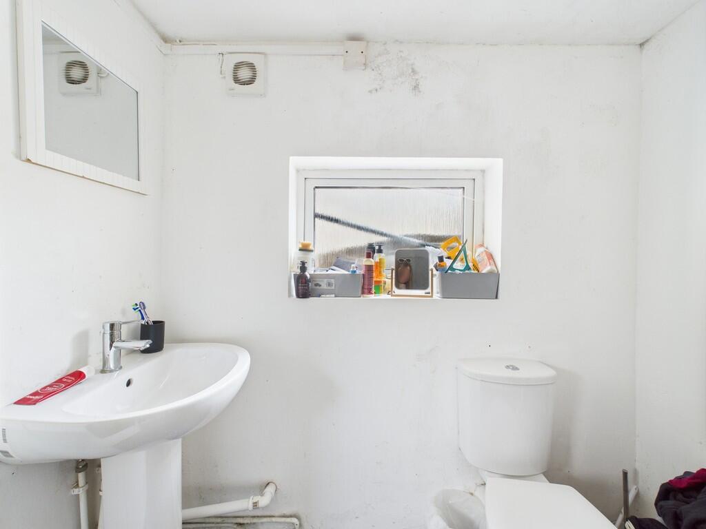 CAM02089G0-PR0499...