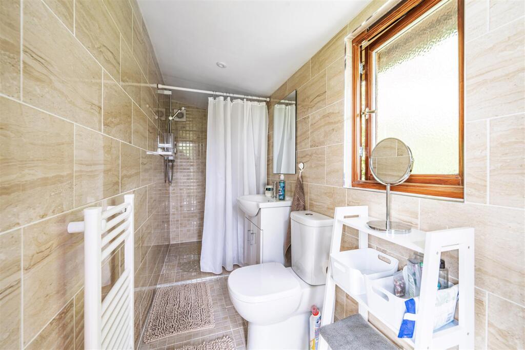 Summer House Shower Room