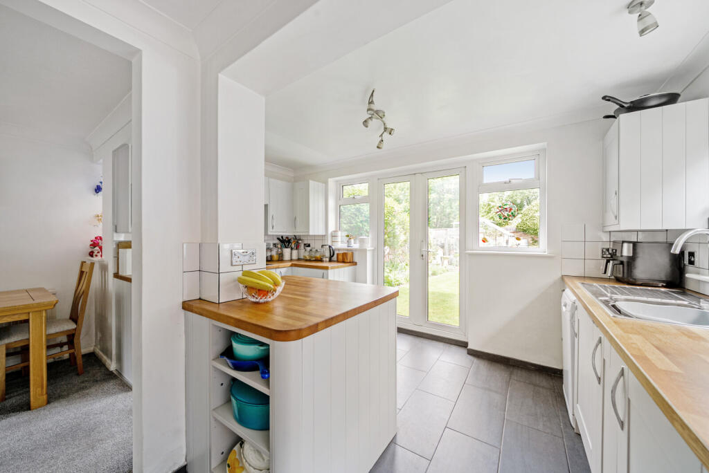 18-6818b1196ed32-...