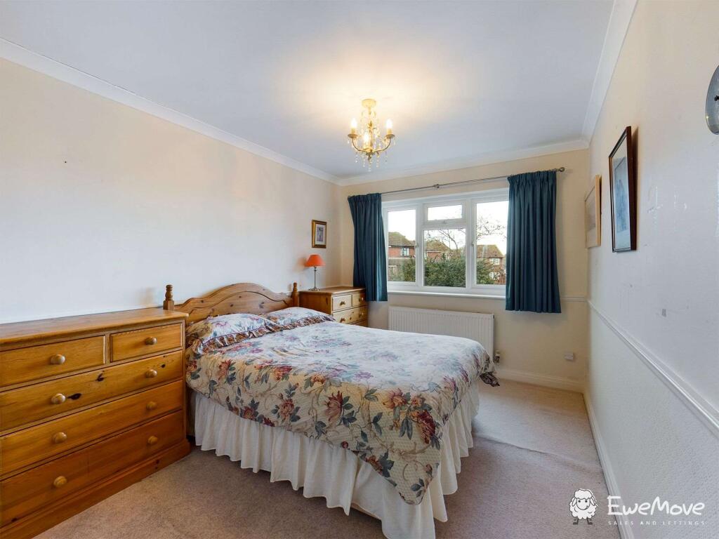 Bedroom 1 (Double)