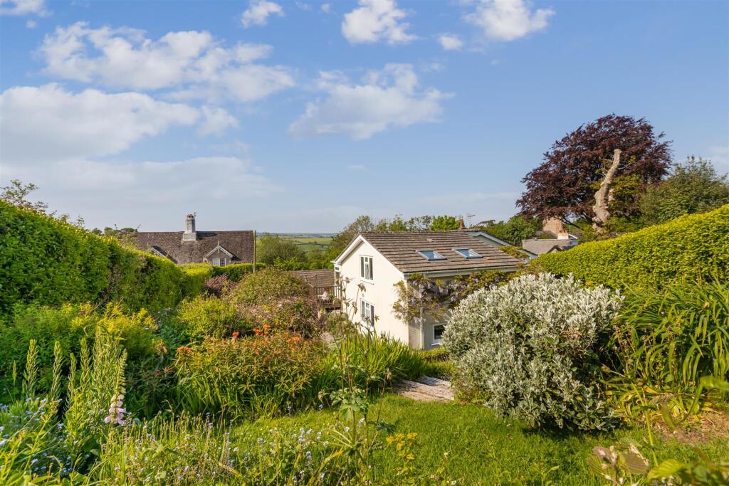 A11 - Ashprington Externals, Greys - 240521.jpg