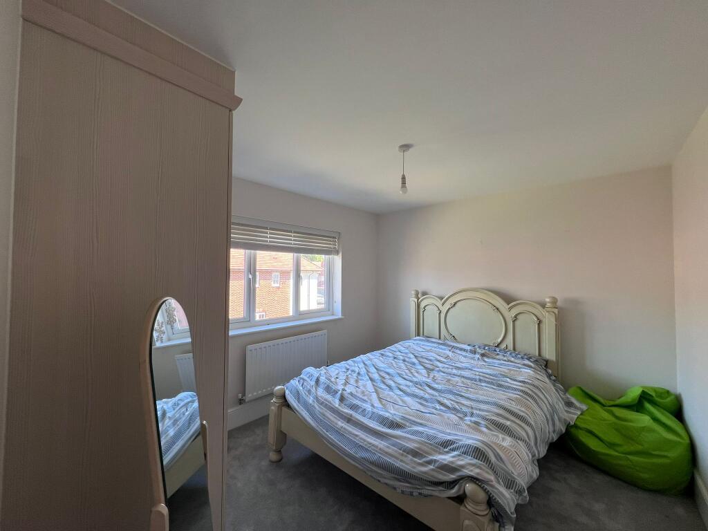 BEDROOM 3 (2).jpg