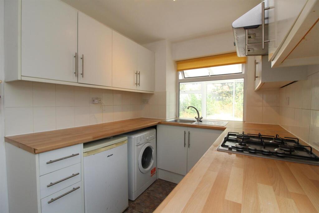 Kitchen Left View.JPG