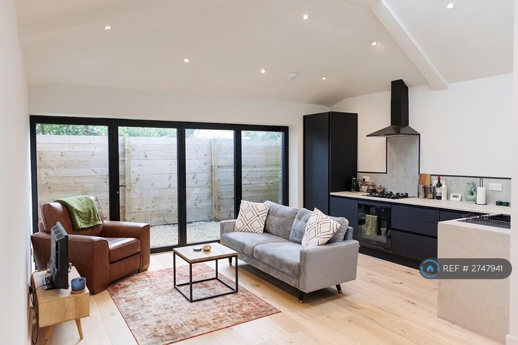 Homewood Road, Langton Green, TN3