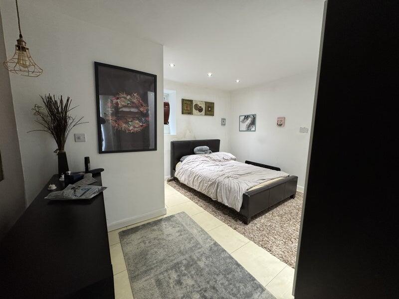 Leamington Park, London, W3