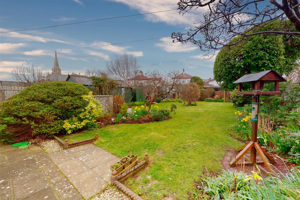 13-Rosebank-Crescent-03222022_130646.jpg