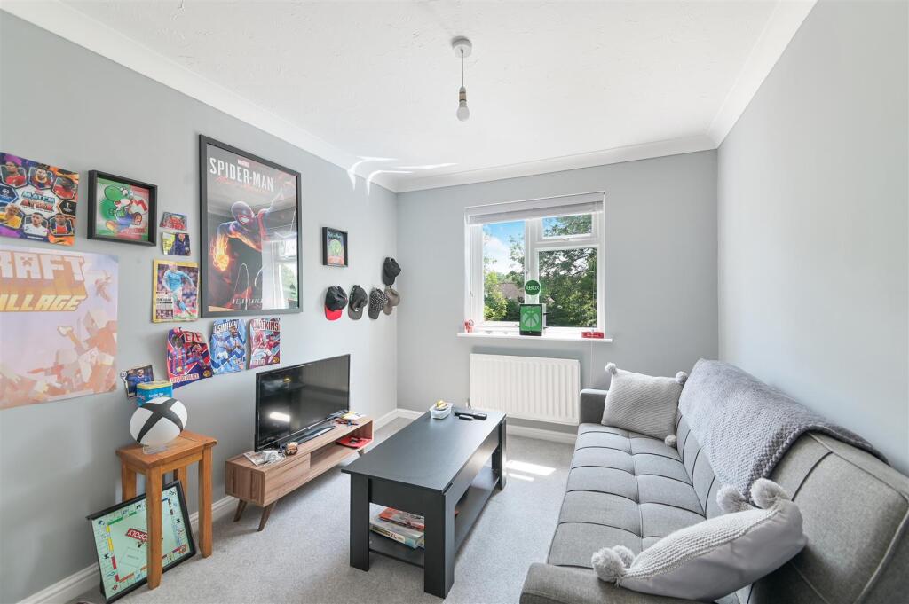 CHAUCER CLOSE,8- (4).jpg