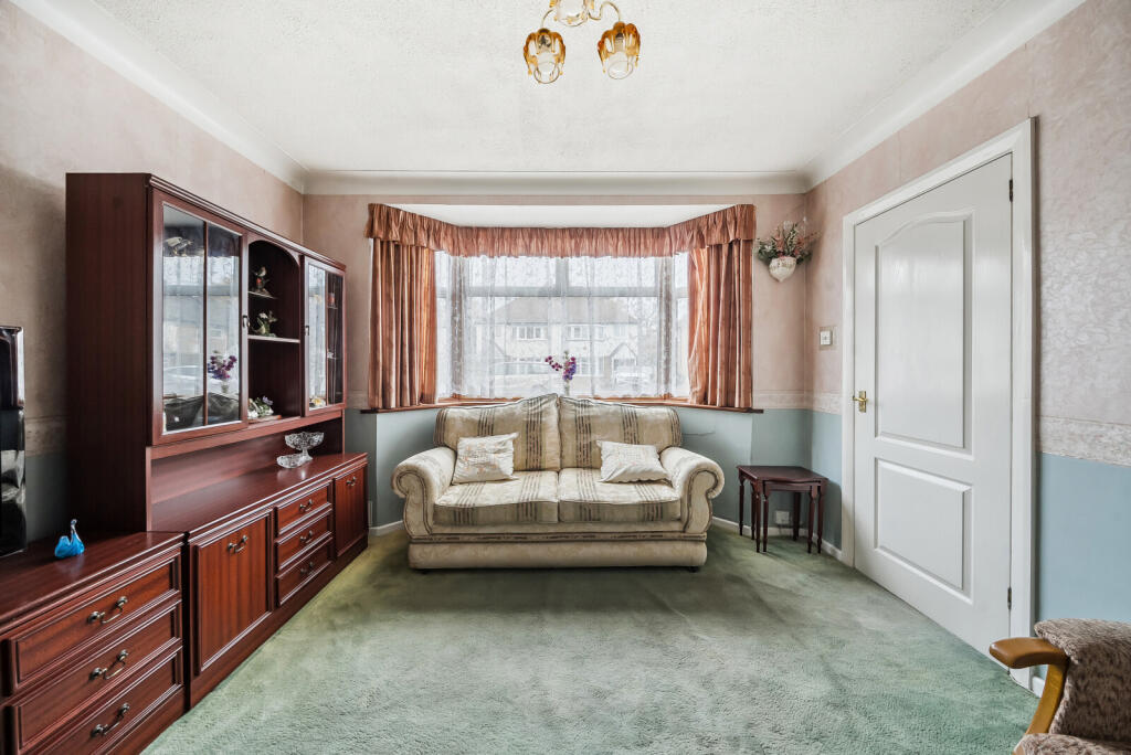 1372930-5-690cbcd...