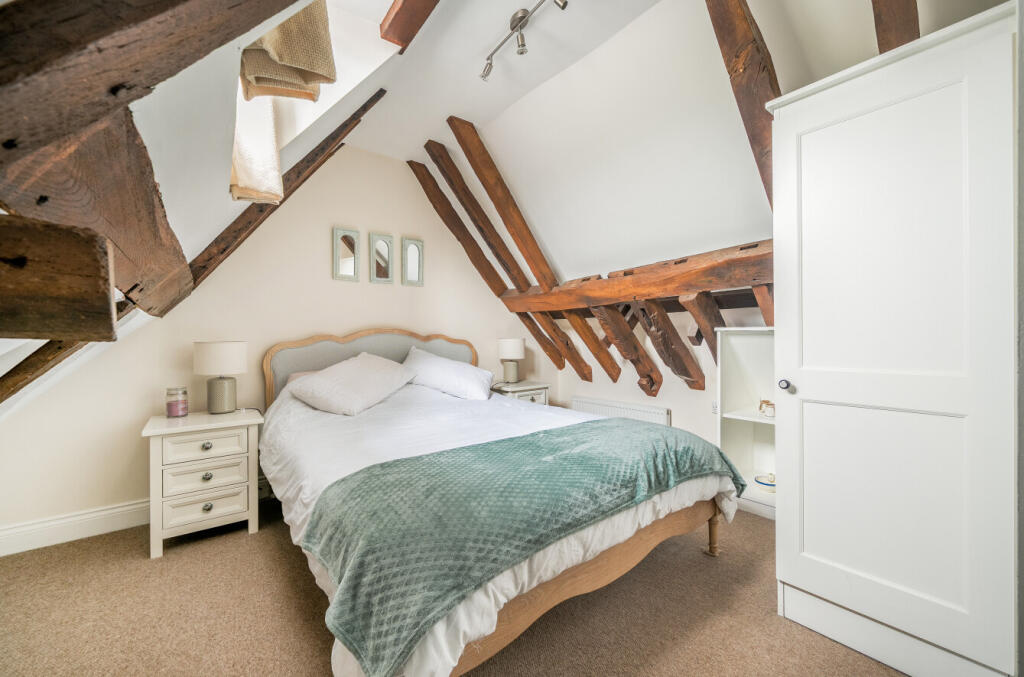 1361775-5-68dfc02...