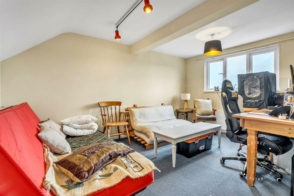 St Brioc Road, Heath, Hern Crabtree (8).jpg