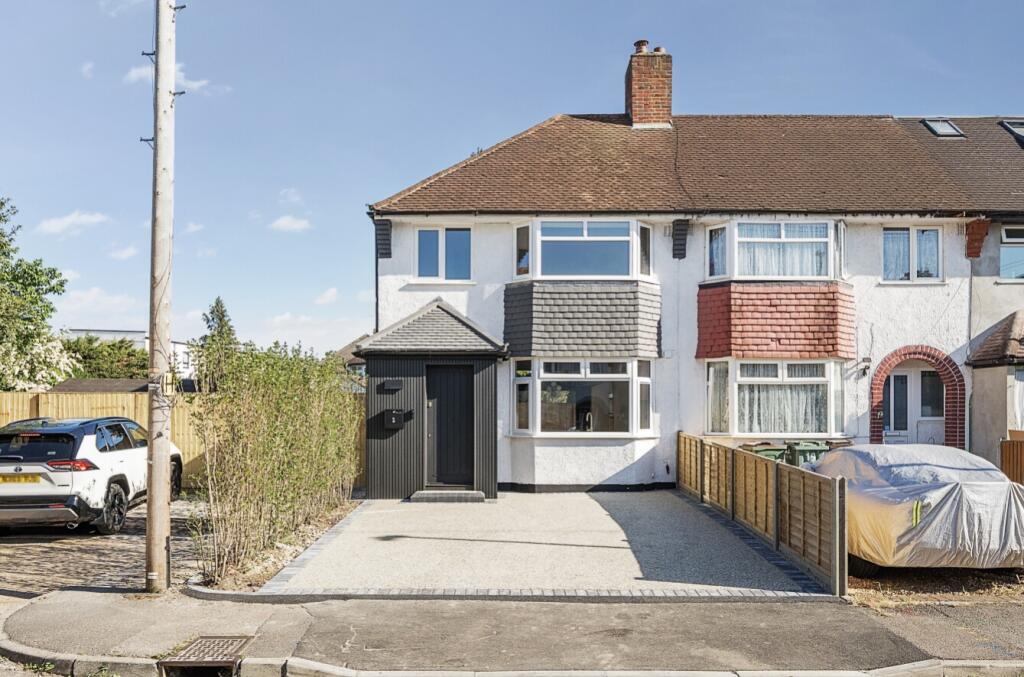 Driveway estate agents EweMove Cheam and Sutton