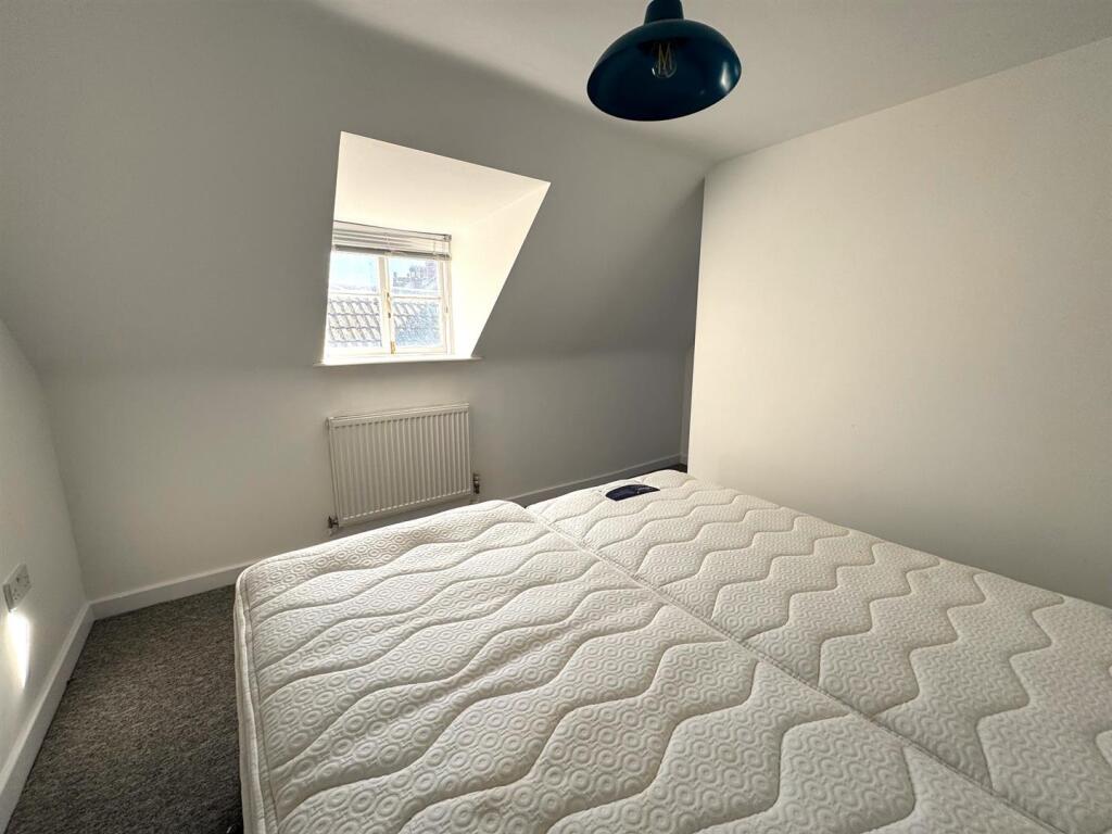 BEDROOM ONE.jpg