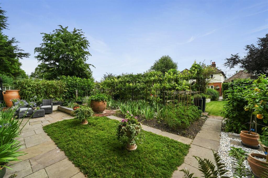 PT-CP-JardinHouse-21.JPG