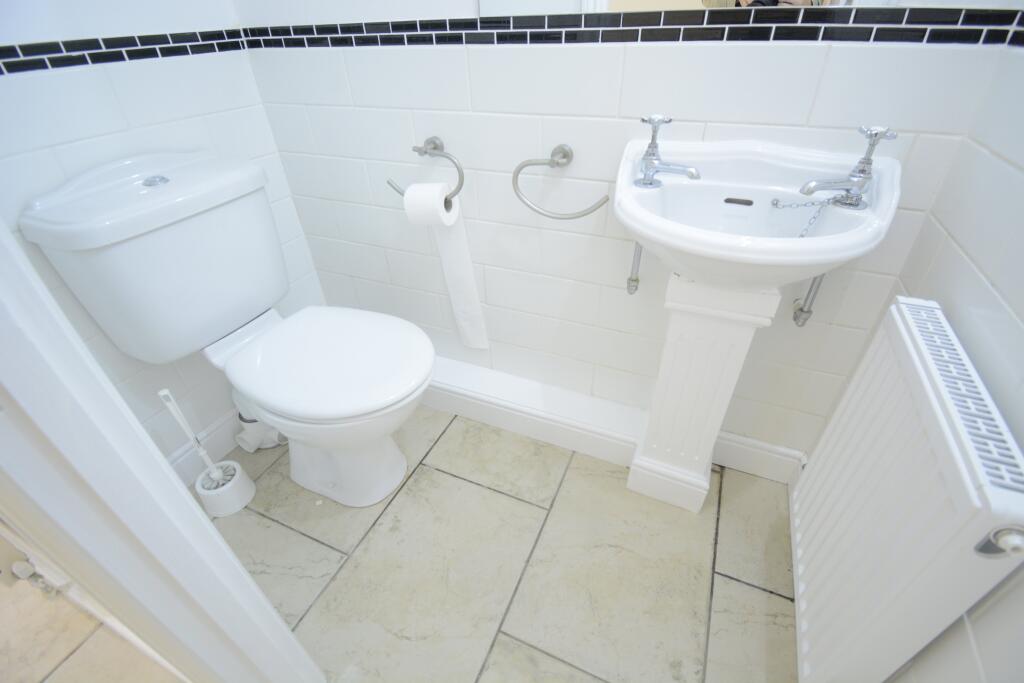 downstairs wc