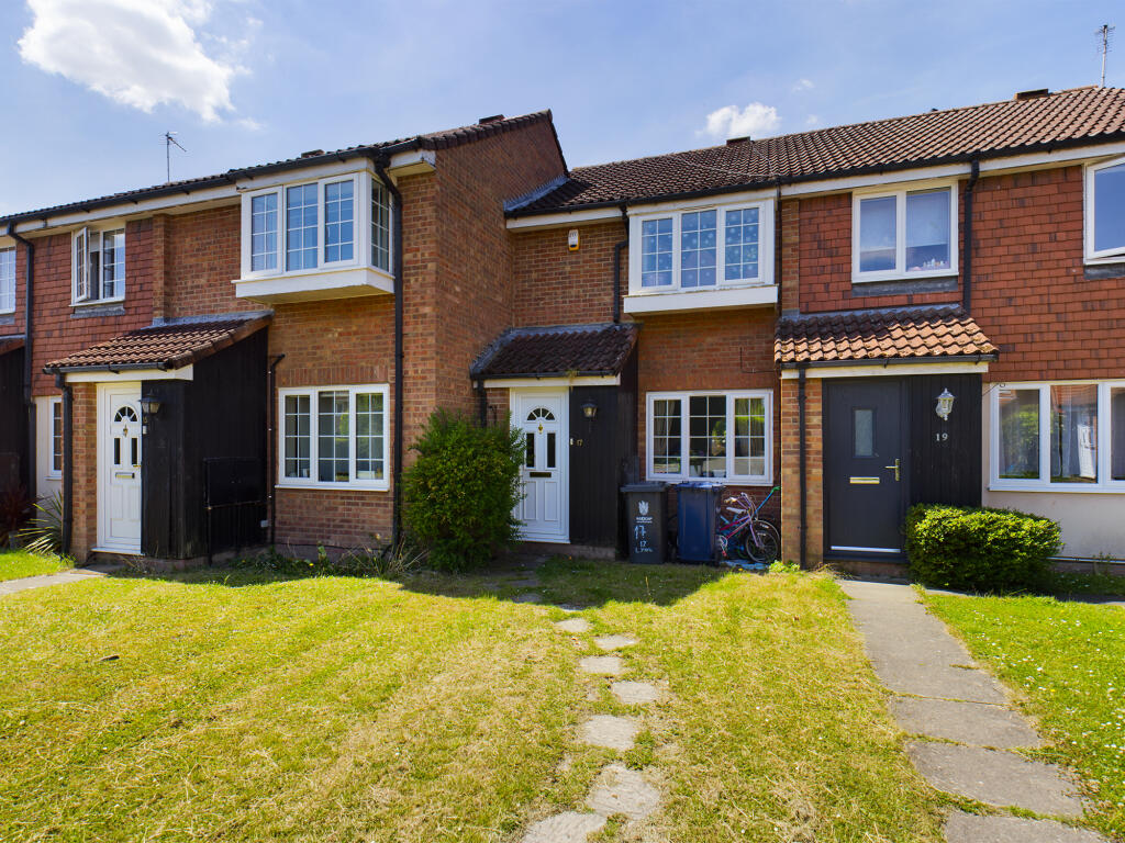 CAM00227P1-PR0268-STILL13