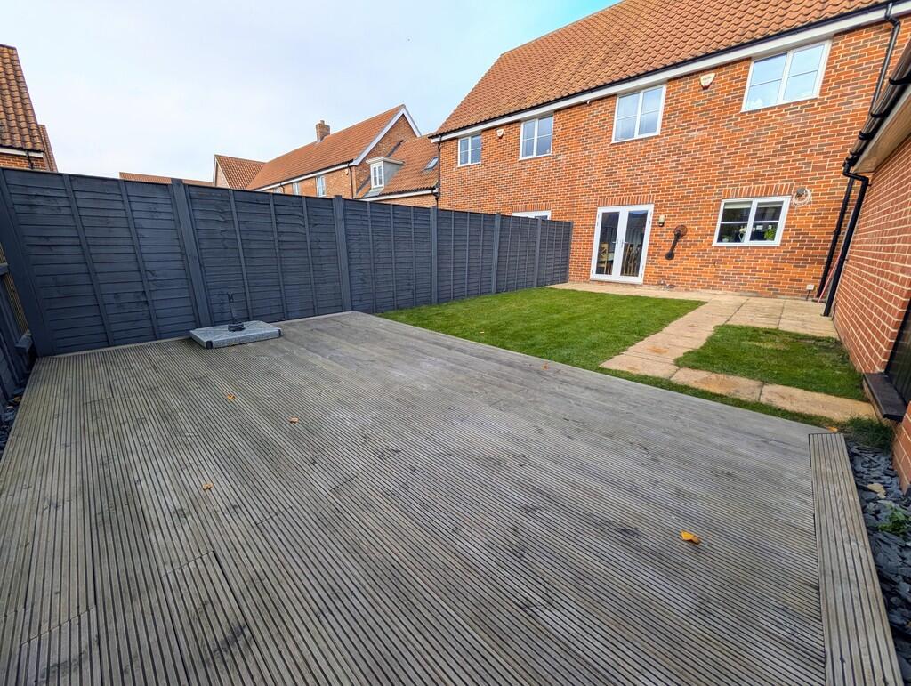 PXL_20241016_1031...