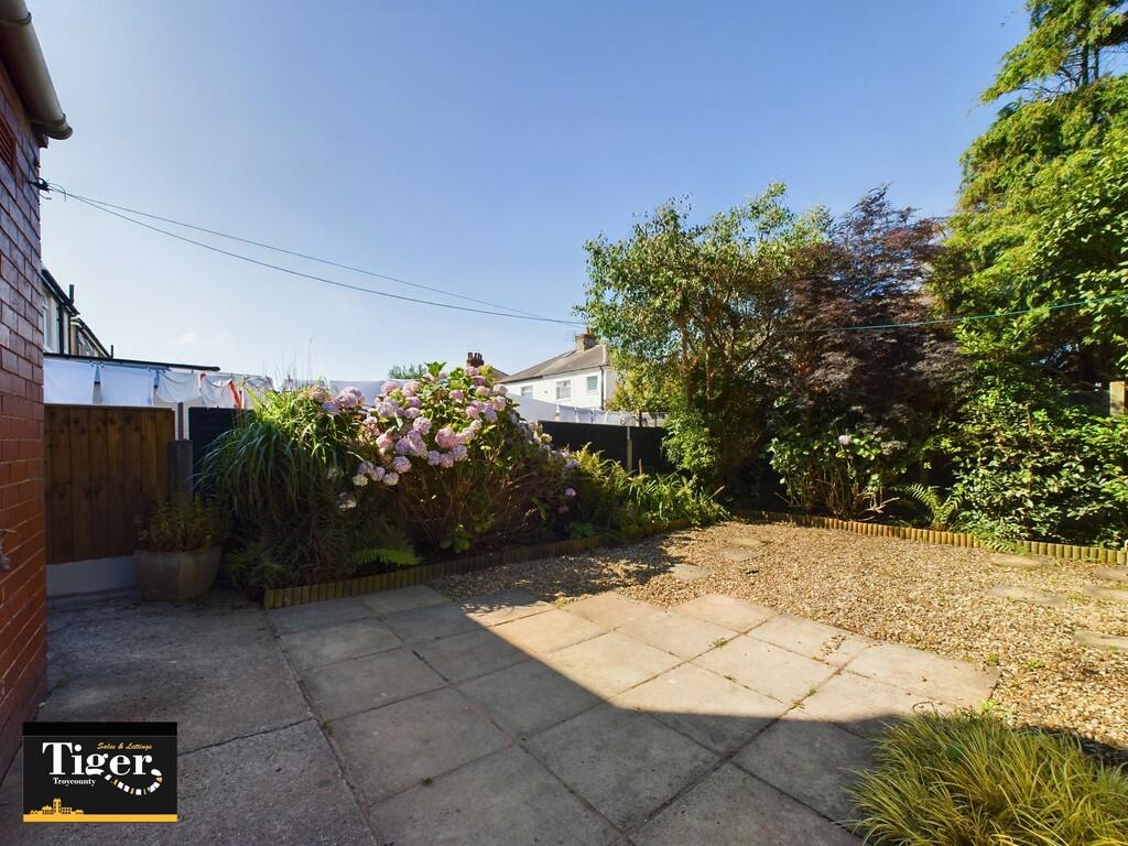 CAM02176G0-PR0298...