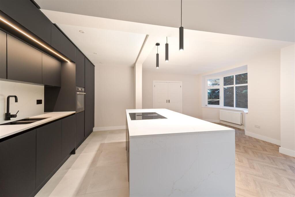 176 Nottingham Rd Burton Joyce Nottingham NG14 5BD